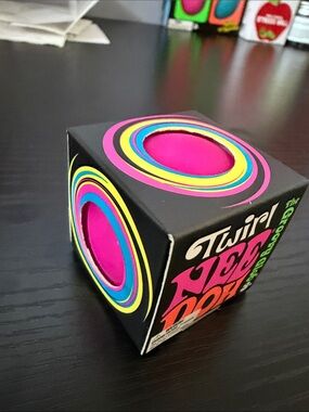 SCHYLLING- Needoh- PINK GROOVY GLOB TWIRL MINI(NIB)